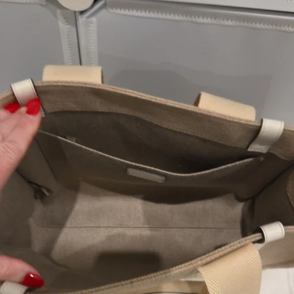 Chloe Medium Woody Tote Bag - Picture 5 of 8